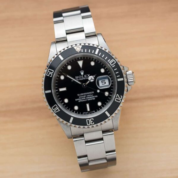 Rolex Submariner 16610 Box & Papers
